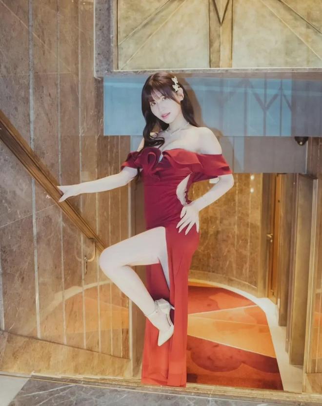 暗黑界的暴走甜心G杯下的叛逆与救赎j9九游真人游戏第一品牌樱空桃:(图7) 暗黑界的暴走甜心G杯下的叛逆与救赎j9九游真人游戏第一品牌樱空桃:(图7)